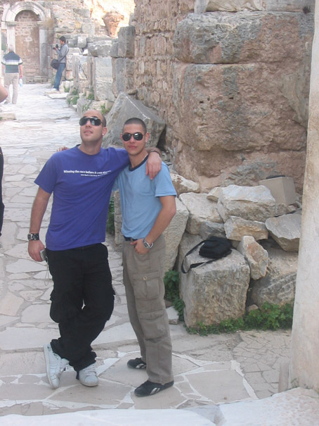 Marko i drustvo u Efesu (Turska) 16 AU.jpg